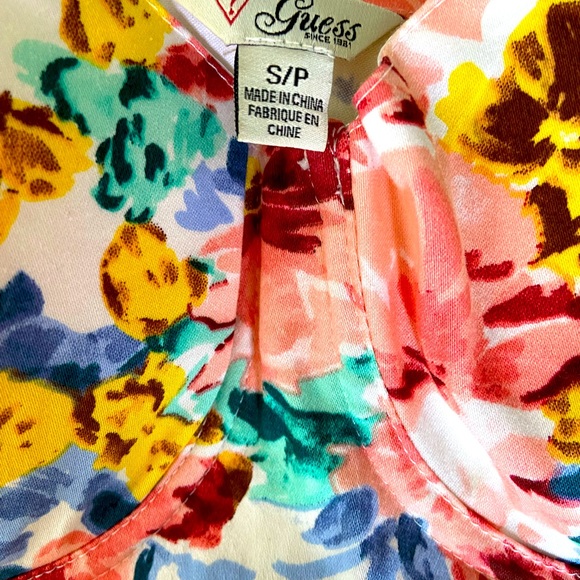 Guess flora top - Picture 3 of 5